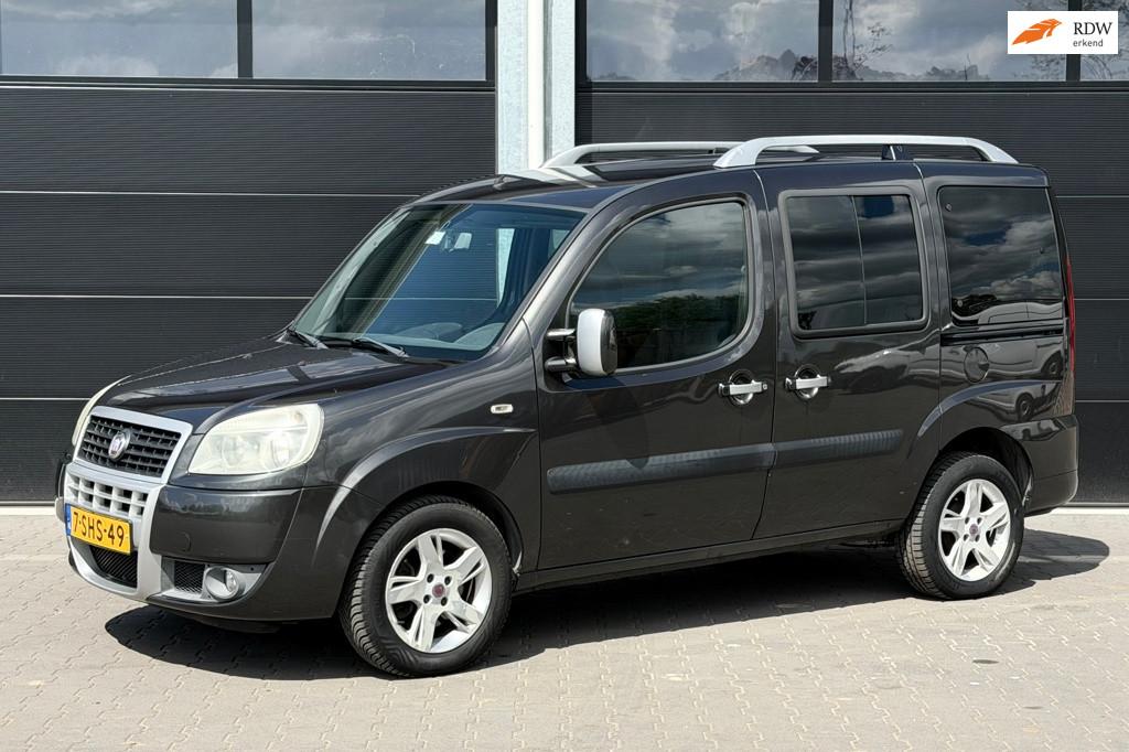 Fiat Doblò 1.4 Dynamic/5Pers/2XSchuifdeur/Benzine/Netjes, Auto's, Fiat, Voorwielaandrijving, Parkeersensor, Gebruikt, Doblo