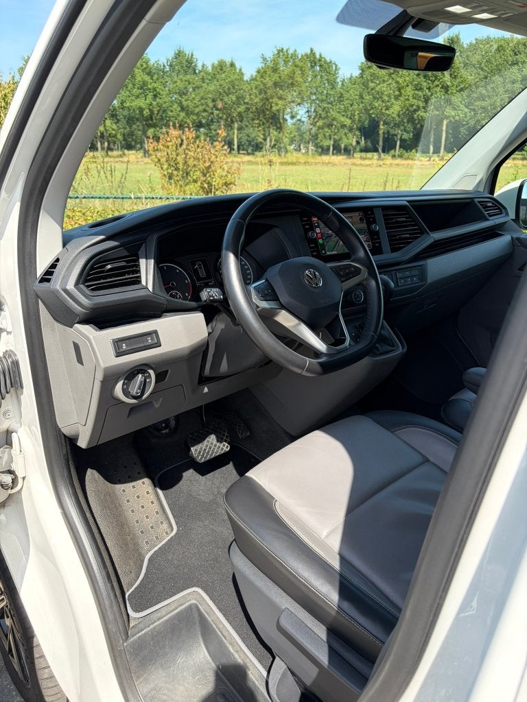 Foto 8 van Volkswagen Caravelle T6.1 Transporter 199 PK 4M Sper Standk.
