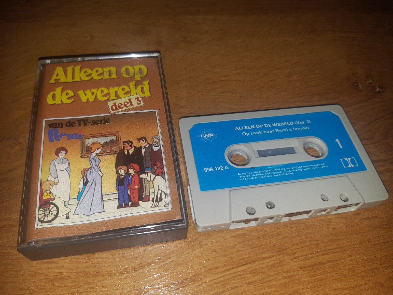 Alleen op de Wereld deel 3 - Cassettebandje, Cd's en Dvd's, Gebruikt, Verzenden, Kinderen en Jeugd, 1 bandje