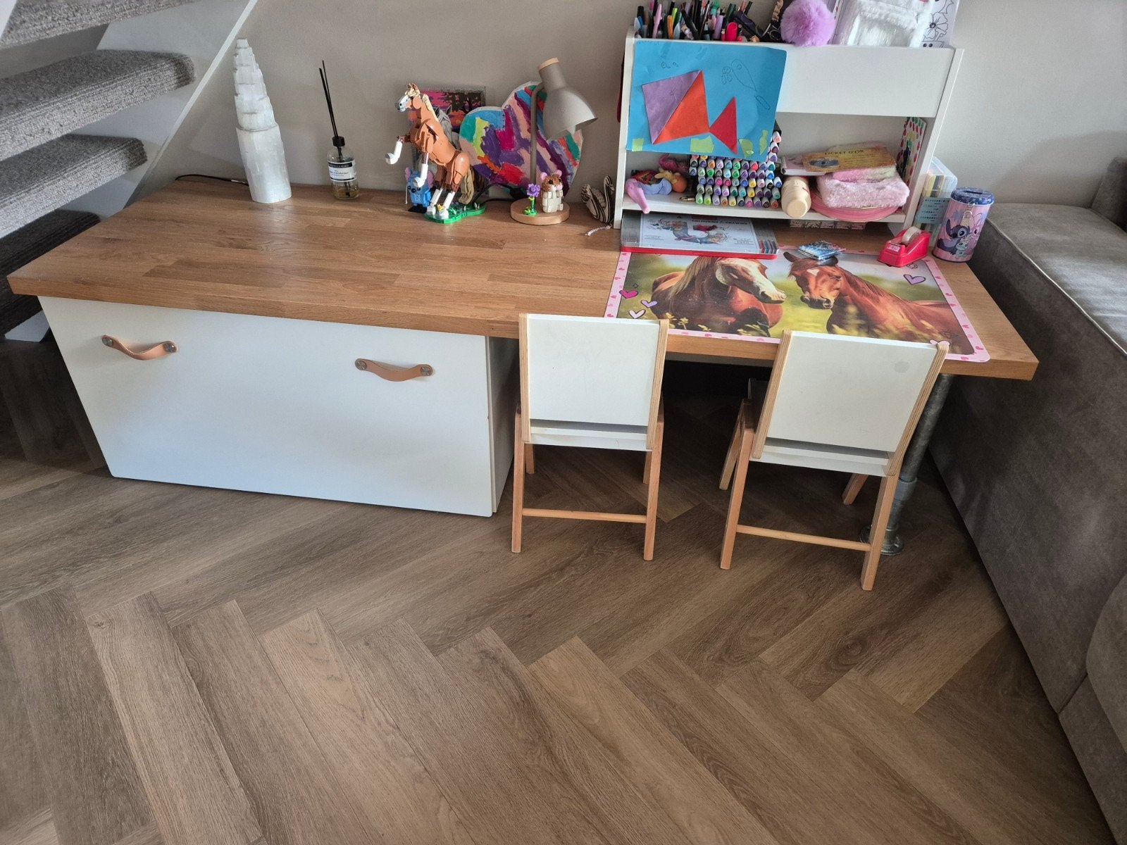 IKEA Småstad bureau met houten blad en steigerbuis frame, Huis en Inrichting, Ophalen, Met lades, Gebruikt, Hout