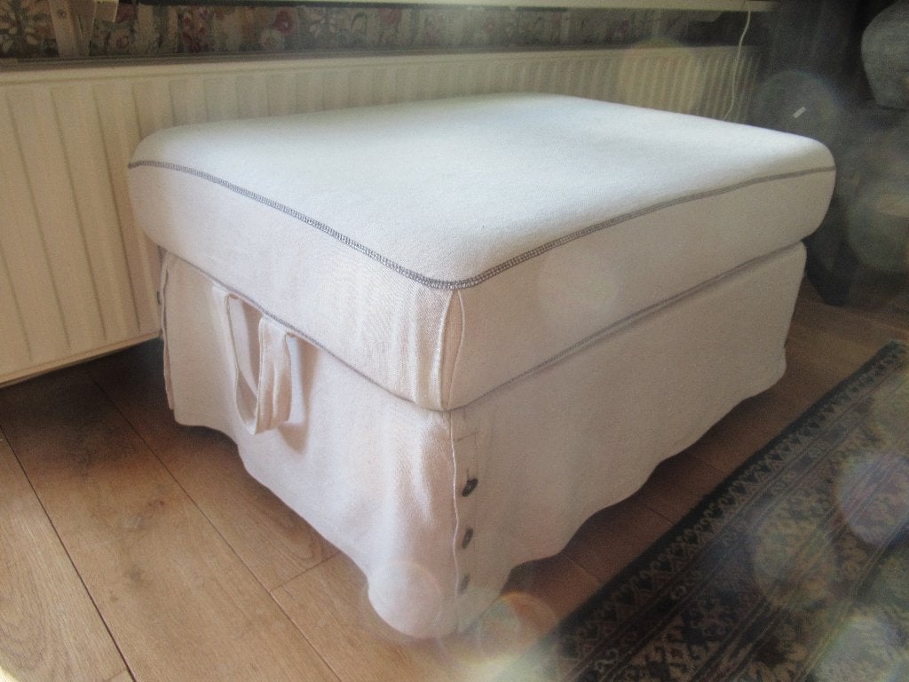 Witte Ektorp voetenbank/poef met bergruimte, Ophalen, Gebruikt, 75 tot 100 cm, Stof
