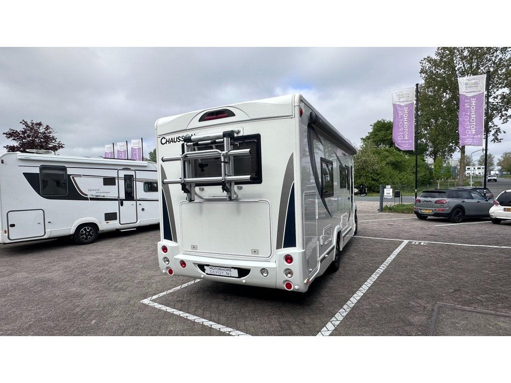 Chausson 711 TL Uniek royale 4-pers. camper| Euro 6 150PK, Caravans en Kamperen, Campers, Koelkast, Standaard zit, Fiat, 7 tot 8 meter