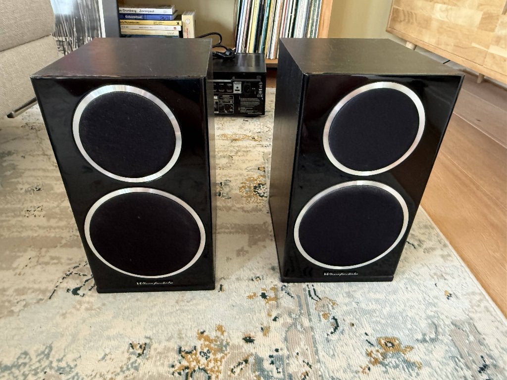 Wharfedale Diamond 220 speakers, Gebruikt, 60 tot 120 watt, Front, Rear of Stereo speakers, Ophalen