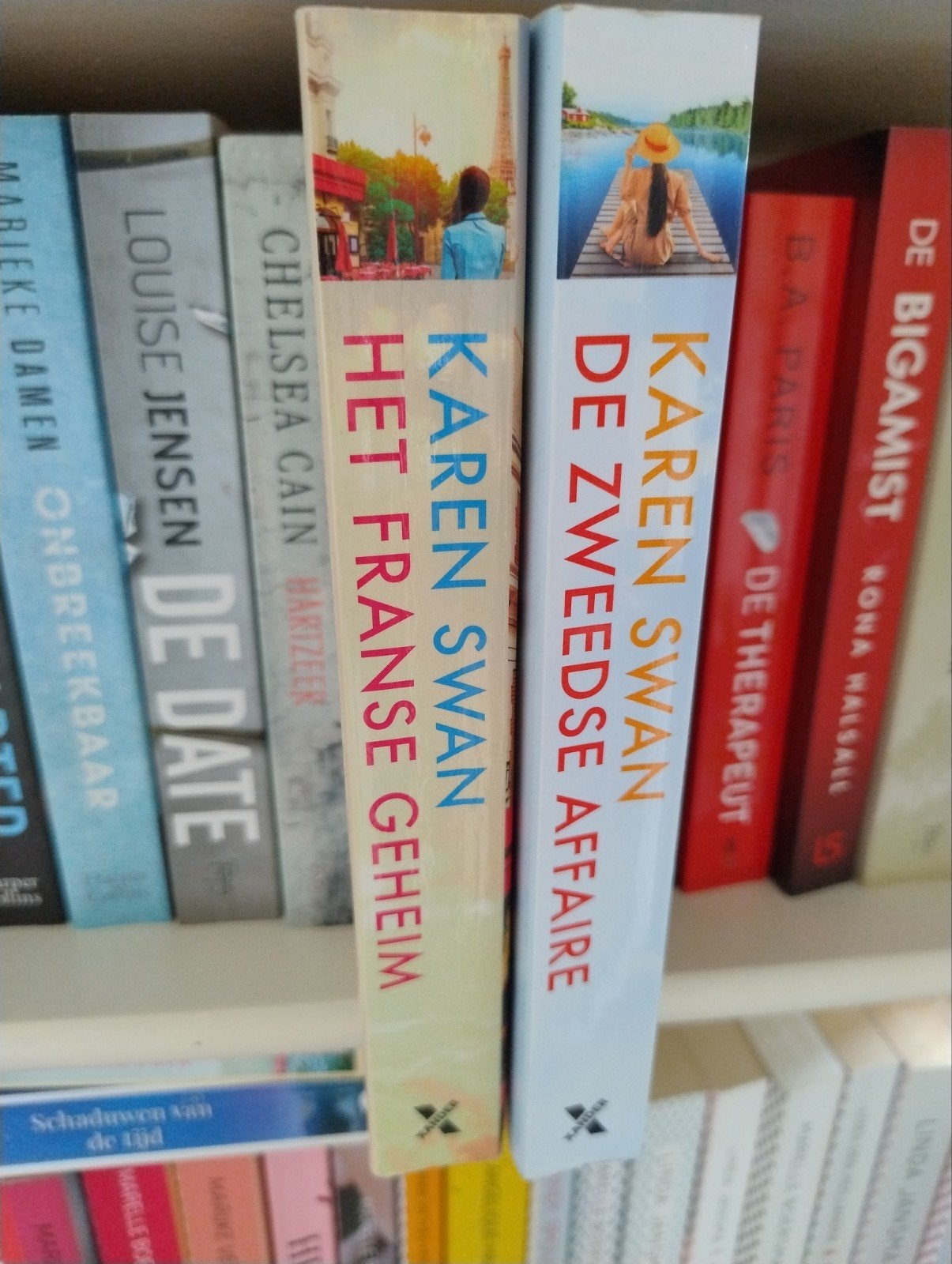 Karen Swan - Het Franse Geheim & De Zweedse Affaire, Ophalen of Verzenden, Zo goed als nieuw, Karen Swan