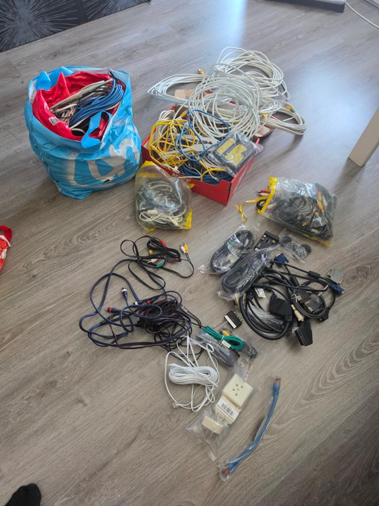 GROTE PARTIJ DIV. KABELS  (Coax/USB/UTP/ Audio/ Video/ETC, Ophalen, 10 meter of meer, Overige kabels