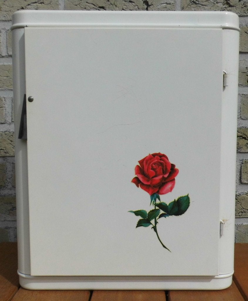 Vintage metalen medicijnkastje, Verzamelen, Ophalen of Verzenden, Huis en Inrichting