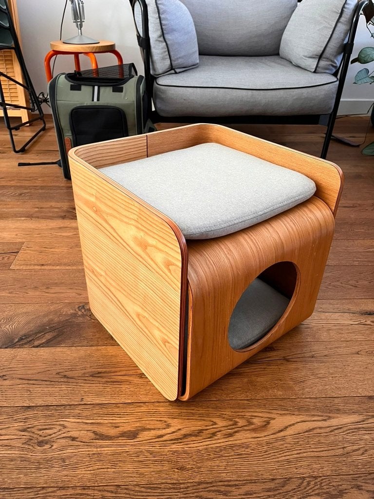 Scandi minimalist designer cat bed, from Made, Dieren en Toebehoren, Ophalen, Gebruikt, Overige