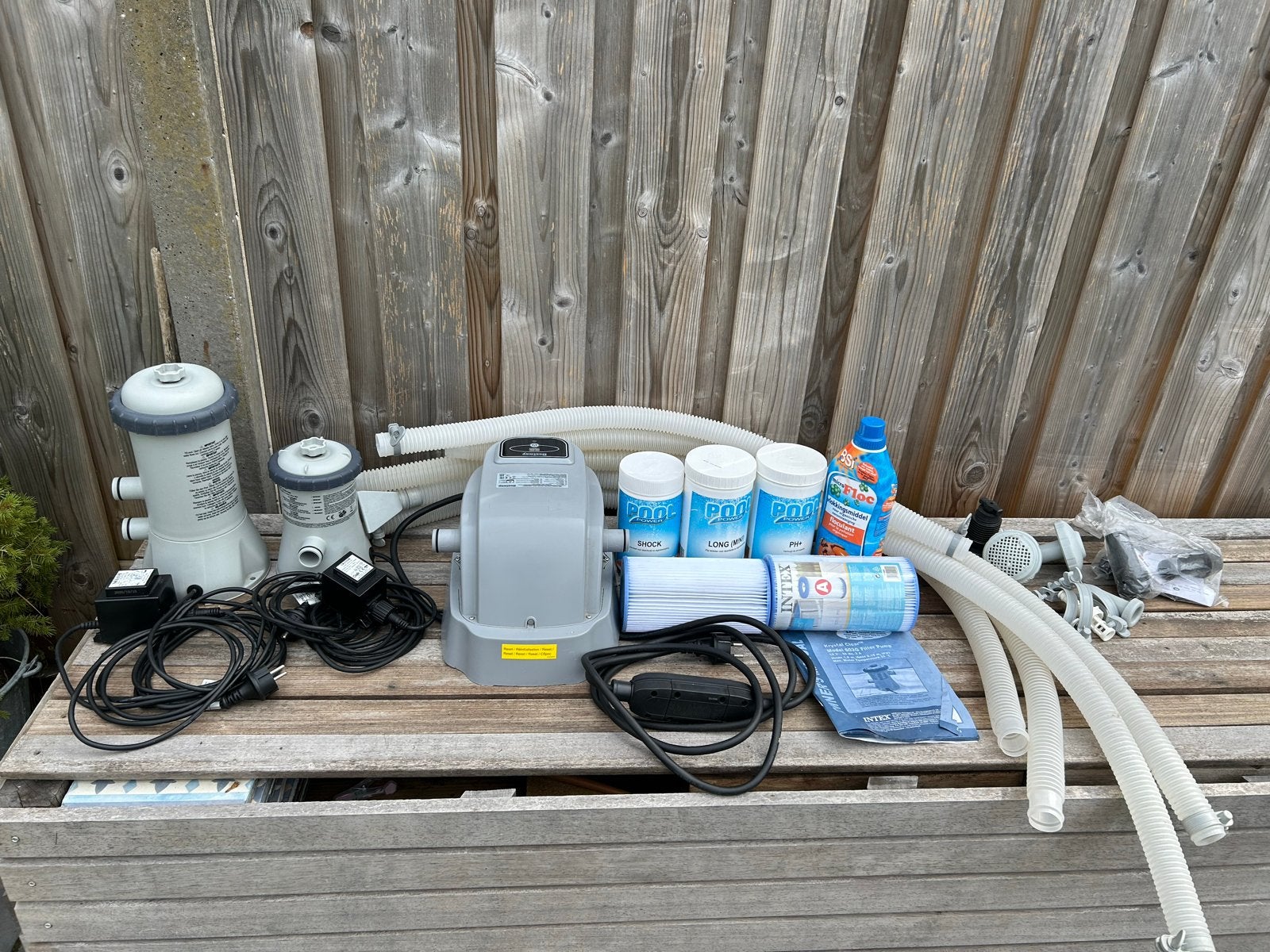 Bestway Zwembadpomp, filters en chemicaliën set, Ophalen, Zo goed als nieuw, Zwembadpomp