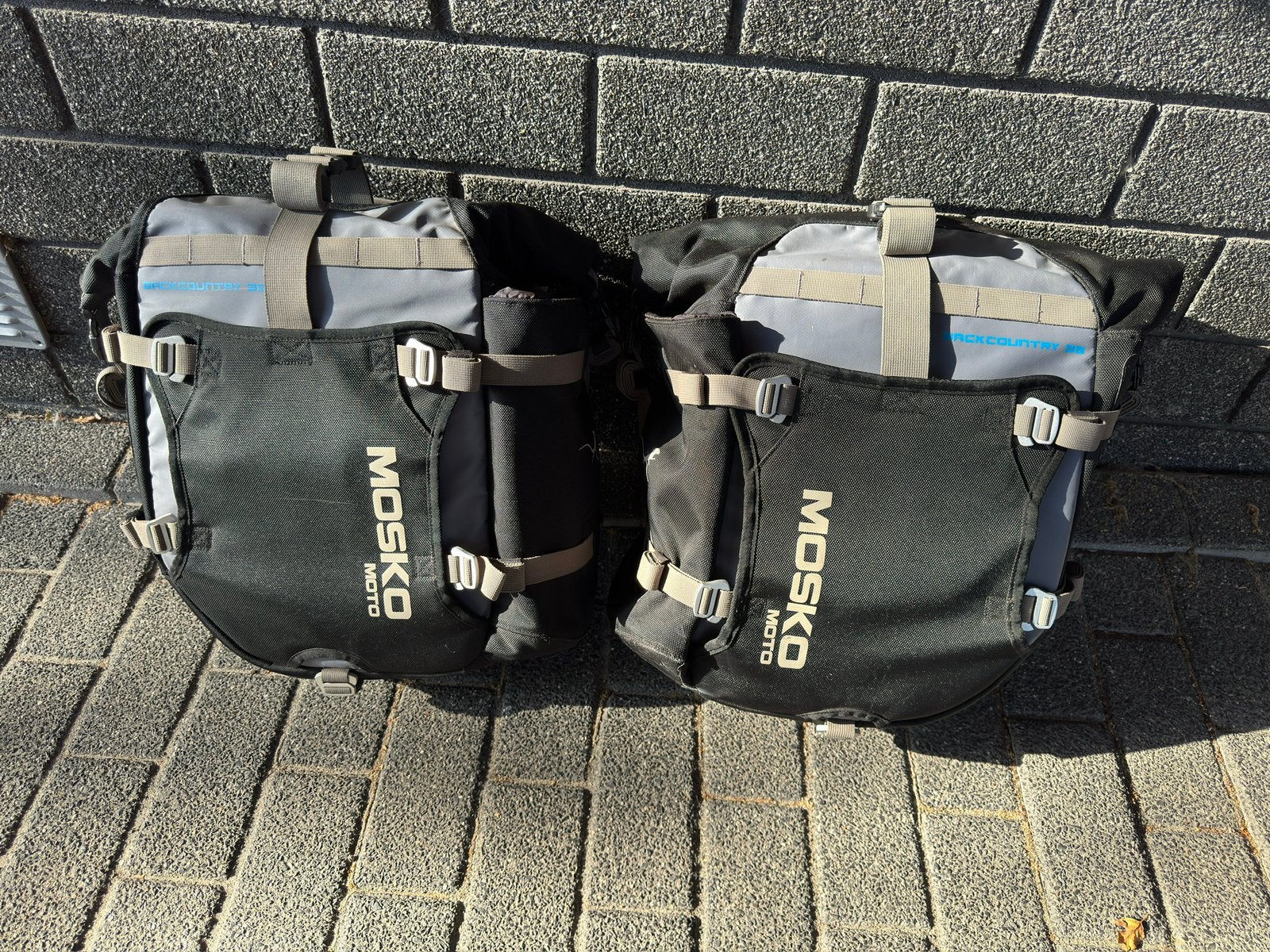 Mosko Moto paniers 2x35L, Motoren, Ophalen, Zo goed als nieuw