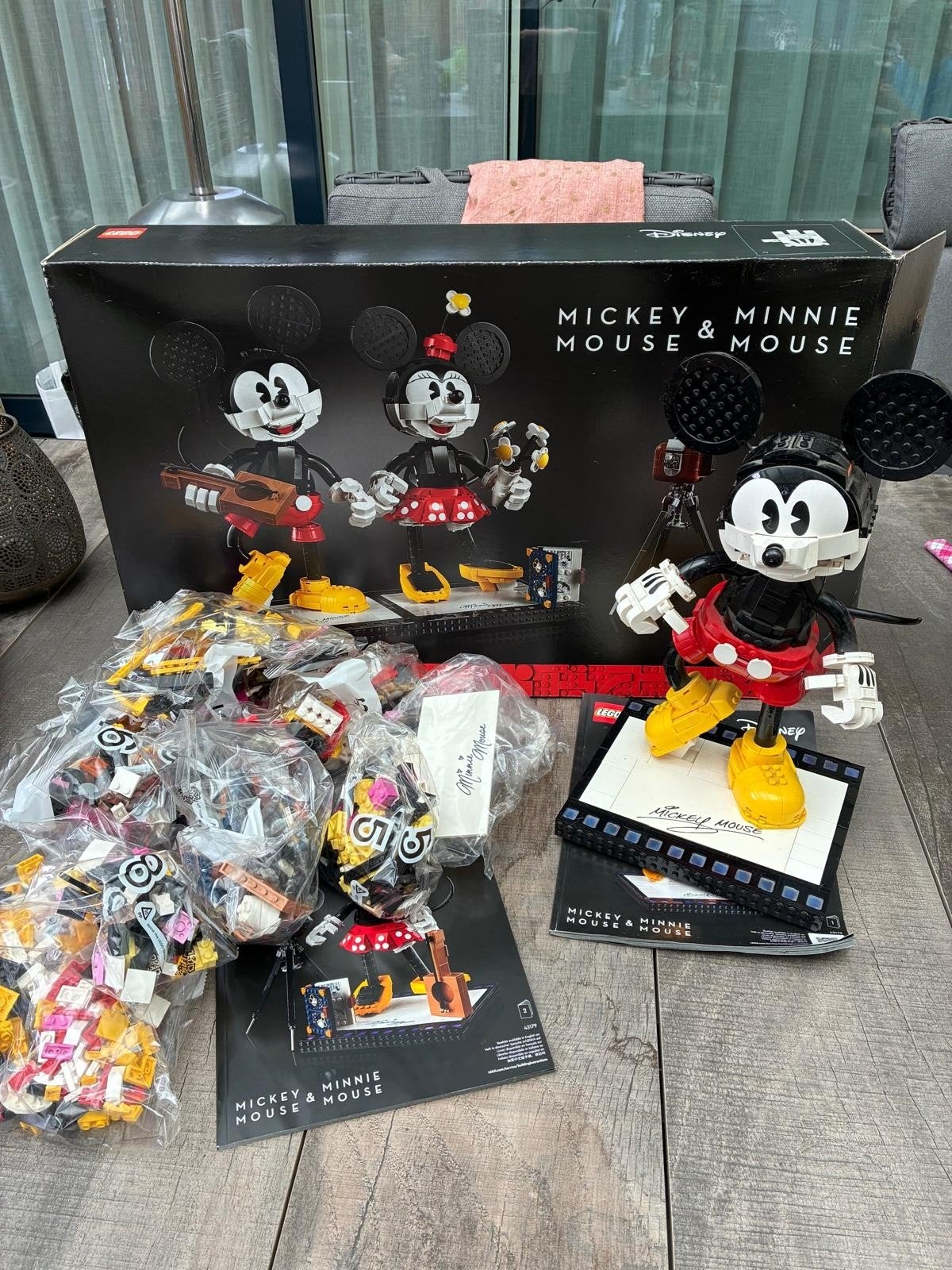 LEGO Disney 43179 Mickey & Minnie Mouse (Deels Gebouwd), Ophalen of Verzenden, Zo goed als nieuw, Complete set, Lego