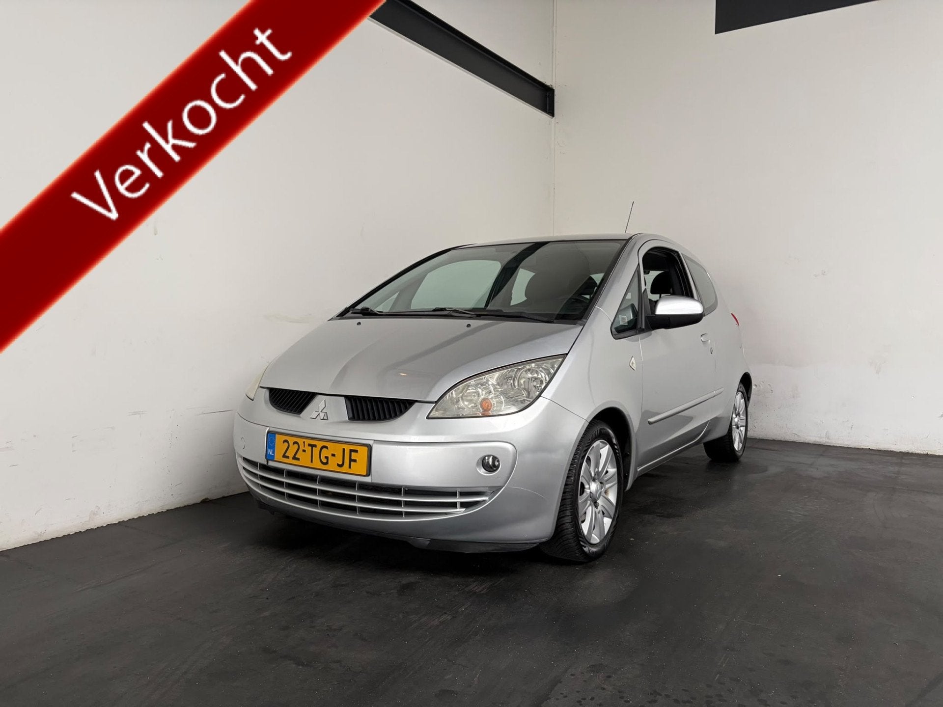 Mitsubishi Colt 1.3 Heartbeat. APK 08-2027! (bj 2006), Auto's, Gebruikt, 4 cilinders, Colt, Origineel Nederlands
