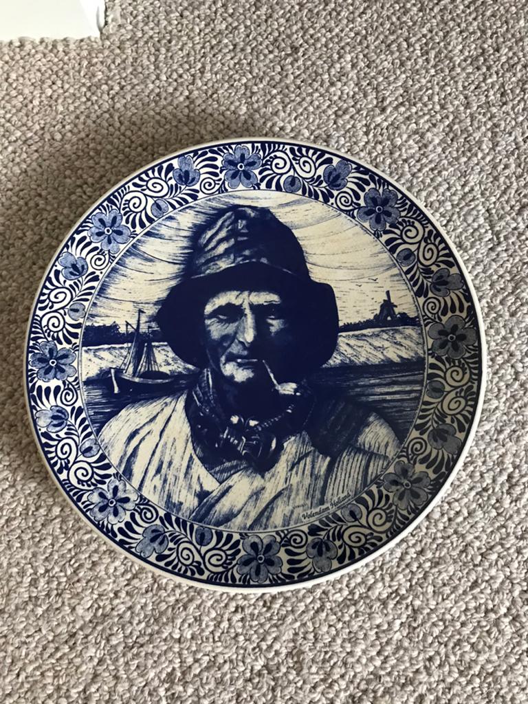 Volendam Holland Delfts blauw sierbord visser, Ophalen of Verzenden