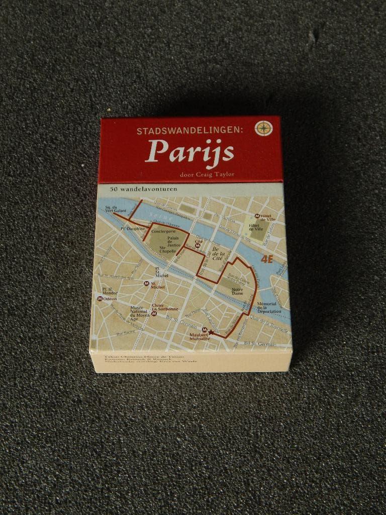 Stadswandelingen Parijs , kaartenbox, Europa, Ophalen of Verzenden, Reisgids of -boek, Gelezen