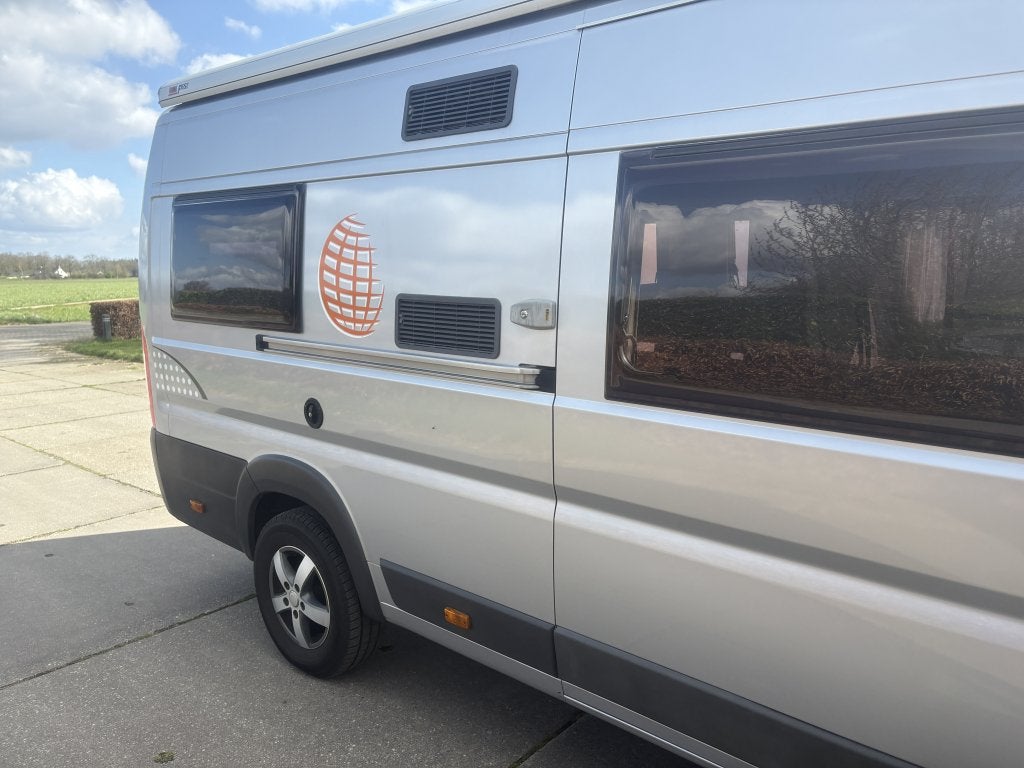 Foto 2 van Globecar Campscout, Enkele bedden 3.0 Turbo 156pk AUTOMAAT