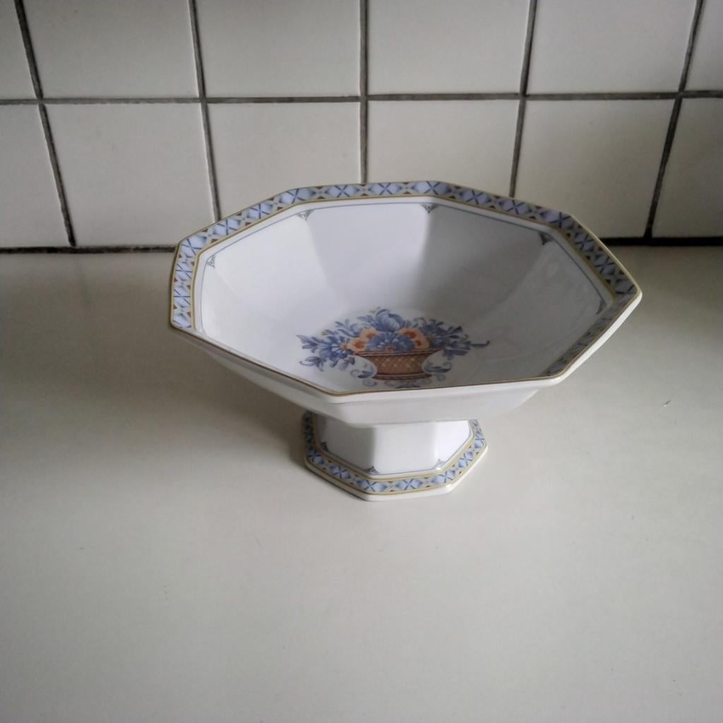 A K Kaiser  floralie  fruitschaal schaal op voet, Huis en Inrichting, Woonaccessoires | Schalen en Manden, Ophalen of Verzenden