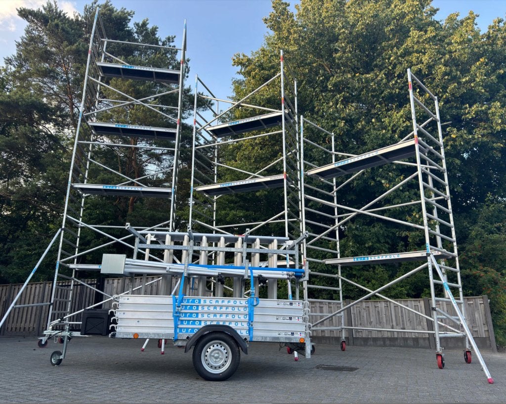 Grote rolsteiger + steigerkar te huur (ca. 12m werkhoogte), Doe-het-zelf en Verbouw, Steigers, Ophalen, Zo goed als nieuw, Rolsteiger of Kamersteiger