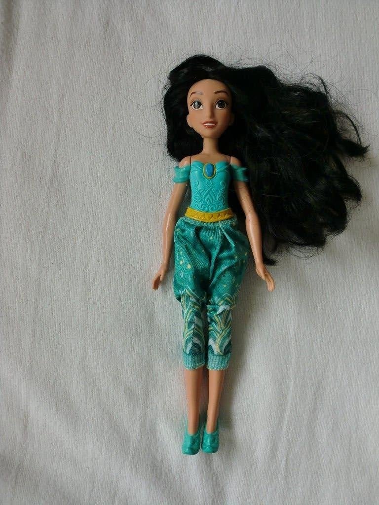 Disney figuurtje Jasmine -popje met lang haar (geen klitten), Verzamelen, Disney, Ophalen of Verzenden, Overige figuren, Zo goed als nieuw