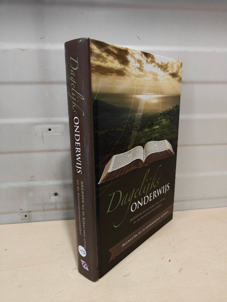 Nr. 432 ds. G. Kater e.a. Dagelijks onderwijs, Gelezen, Ophalen of Verzenden, Christendom | Protestants, Diverse auteurs