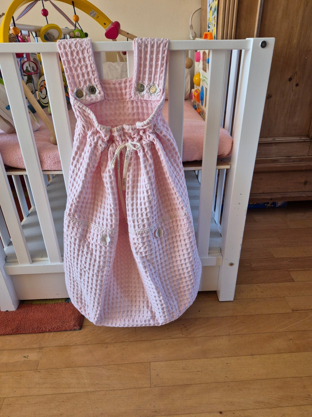 Koeka speelgoed tas voor aan de box, Kinderen en Baby's, Boxen, Ophalen, Zo goed als nieuw