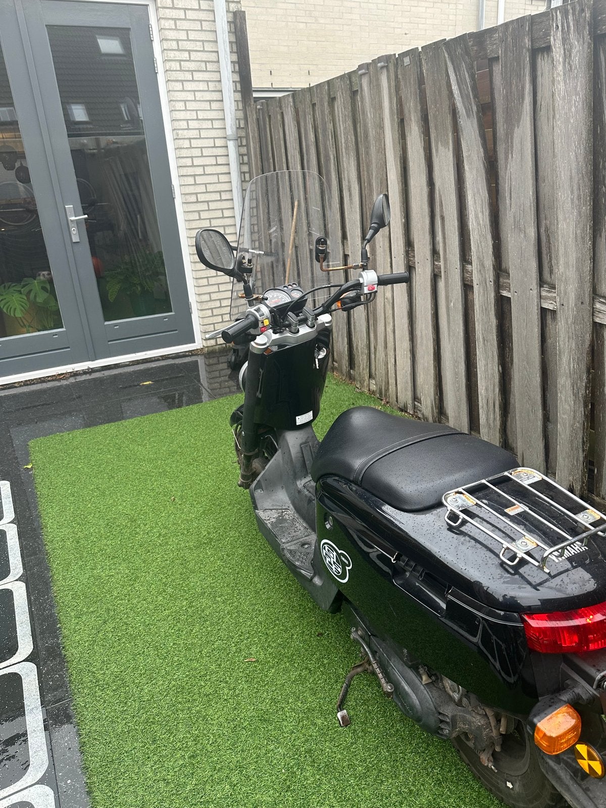 Foto 3 van Yamaha XF50 Scooter - Buddy handgreep beschadigd