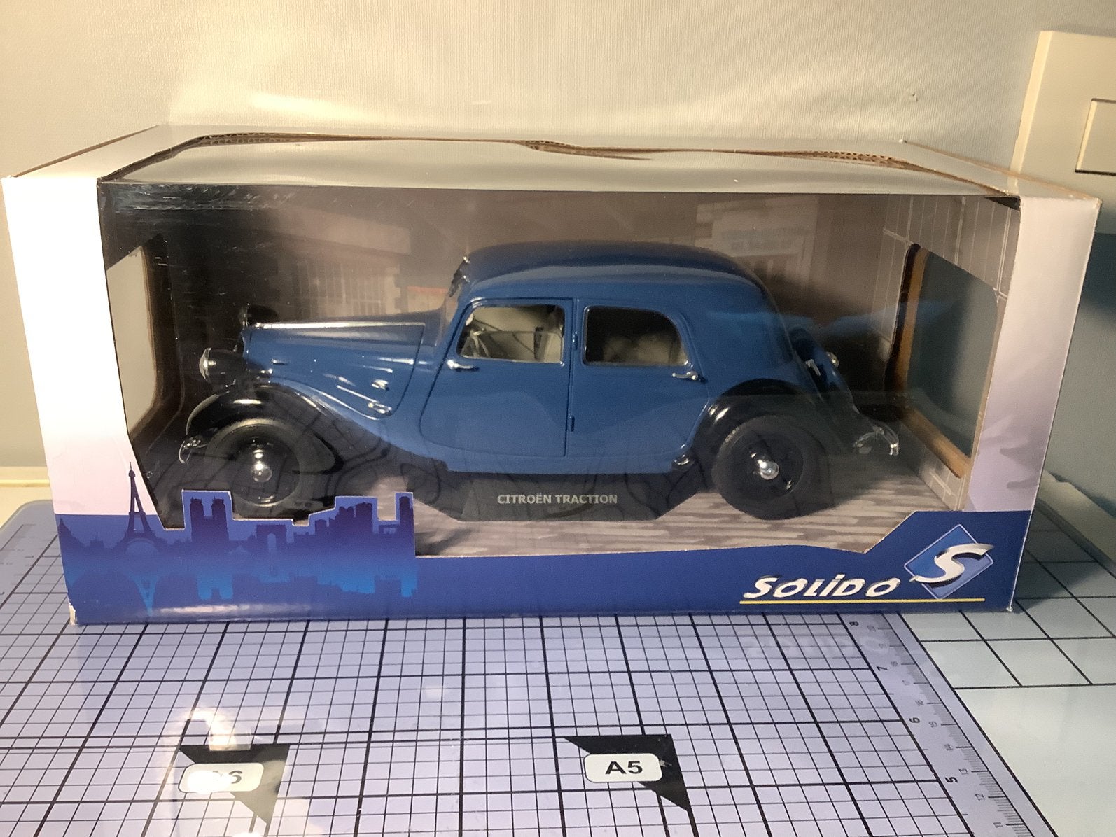 Solido Citroen traction avant 1:18, Ophalen of Verzenden, Nieuw, Auto, Solido