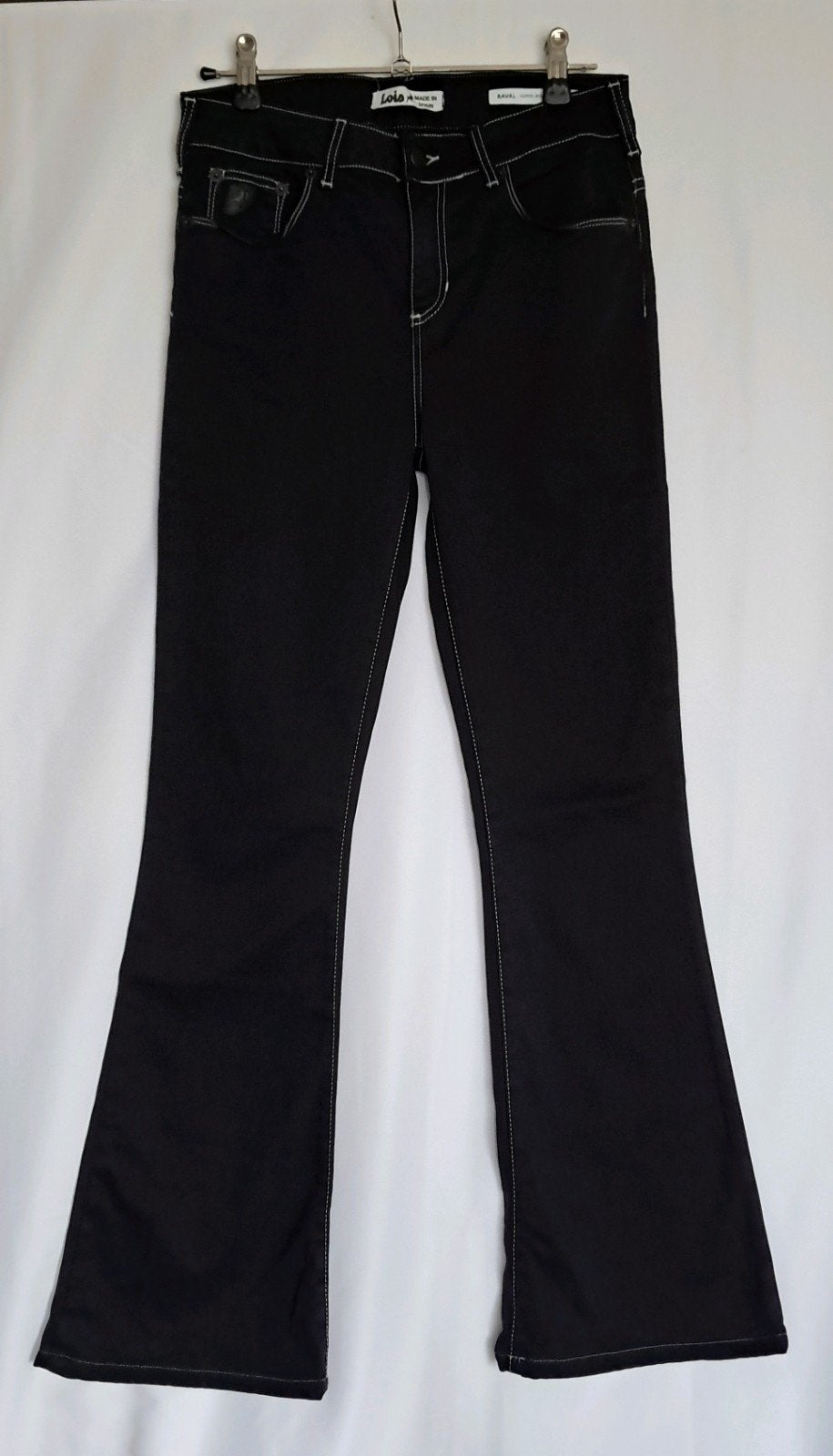 Lois Jeans Raval – Super High Rise Flared Black – W26 L32, Zwart, Ophalen of Verzenden, Zo goed als nieuw, Lois