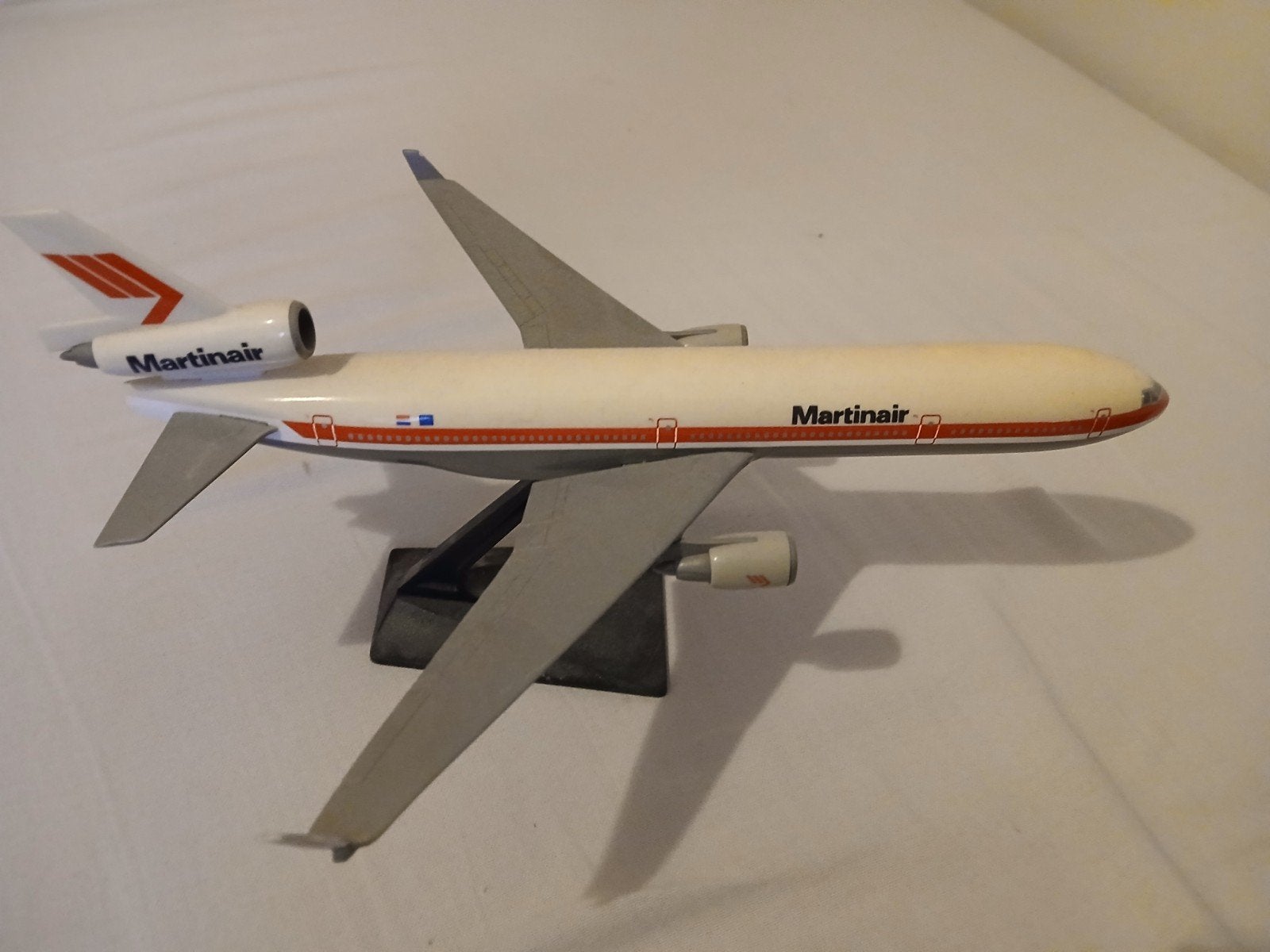 Martinair Vliegtuigmodel met standaard - Schaars item, Overige merken, 1:72 tot 1:144, Ophalen of Verzenden, Zo goed als nieuw