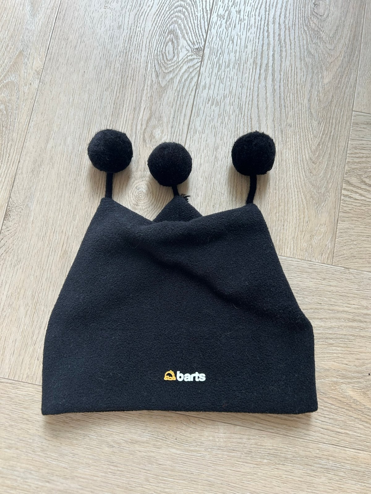 Barts Zwarte Fleece Muts met Pompons - Kinderen 4+ (53cm), Kinderen en Baby's, Kinderkleding | Mutsen, Sjaals en Handschoenen