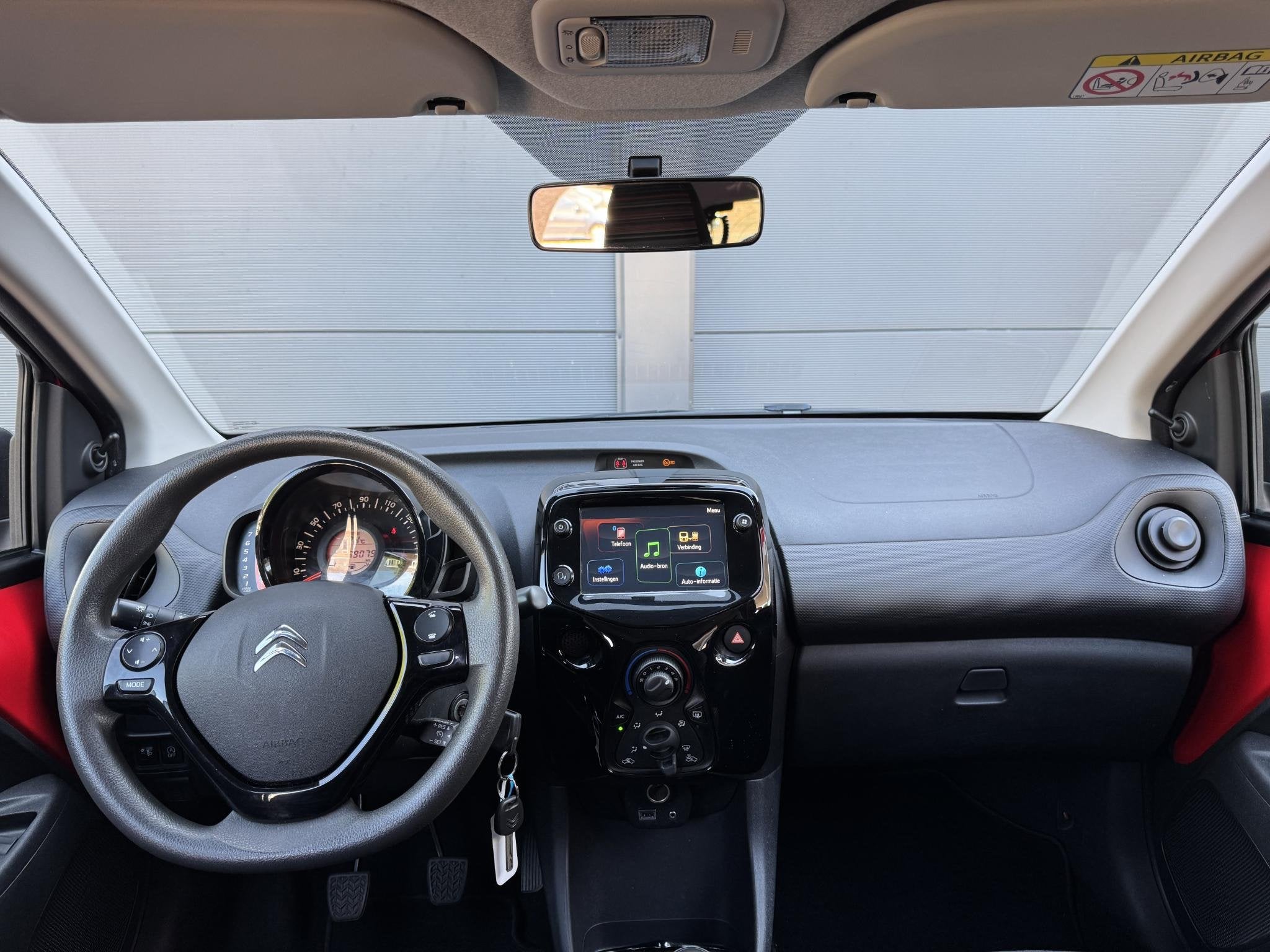 Citroen C1 1.0 VTi Shine / Apple Carplay / Android Auto, Auto's, Voorwielaandrijving, Stof, Euro 6, 4 stoelen