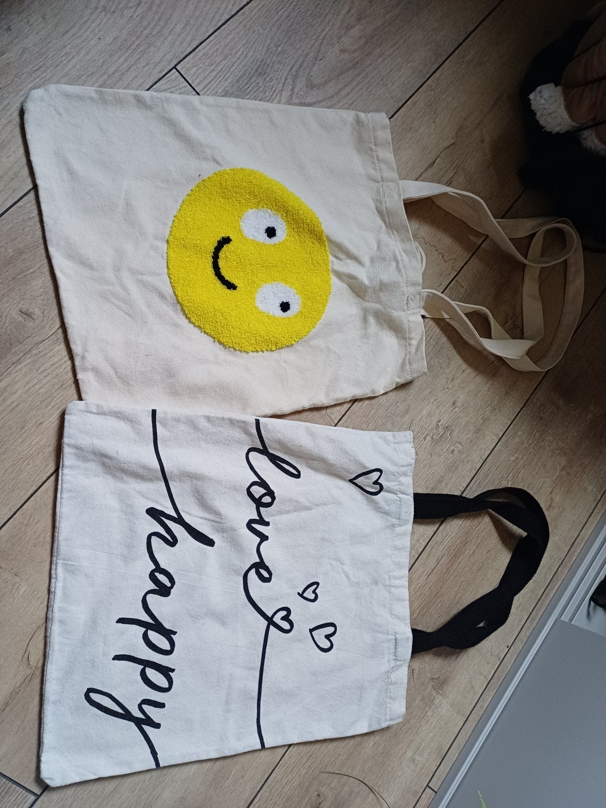 Set van 2 linnen tassen: Smiley en Happy Love, Ophalen of Verzenden