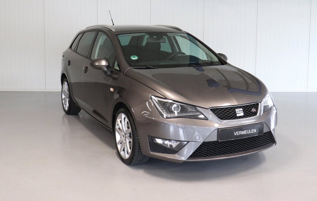 SEAT Ibiza ST 1.2 TSI FR Dynamic, Auto's, Voorwielaandrijving, Euro 5, Zwart, 4 cilinders