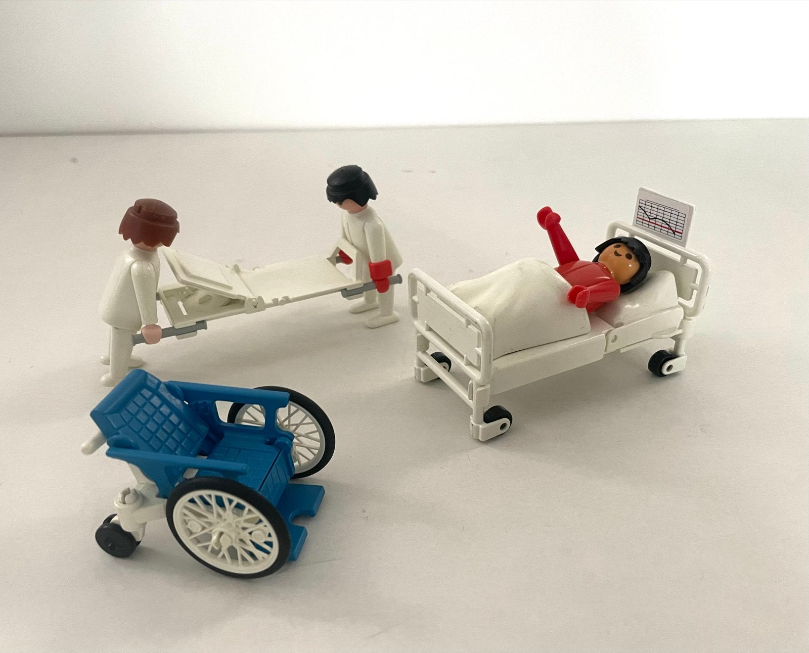 Playmobil Ziekenhuis Set: Bed, Brancard en Rolstoel, Ophalen of Verzenden, Gebruikt