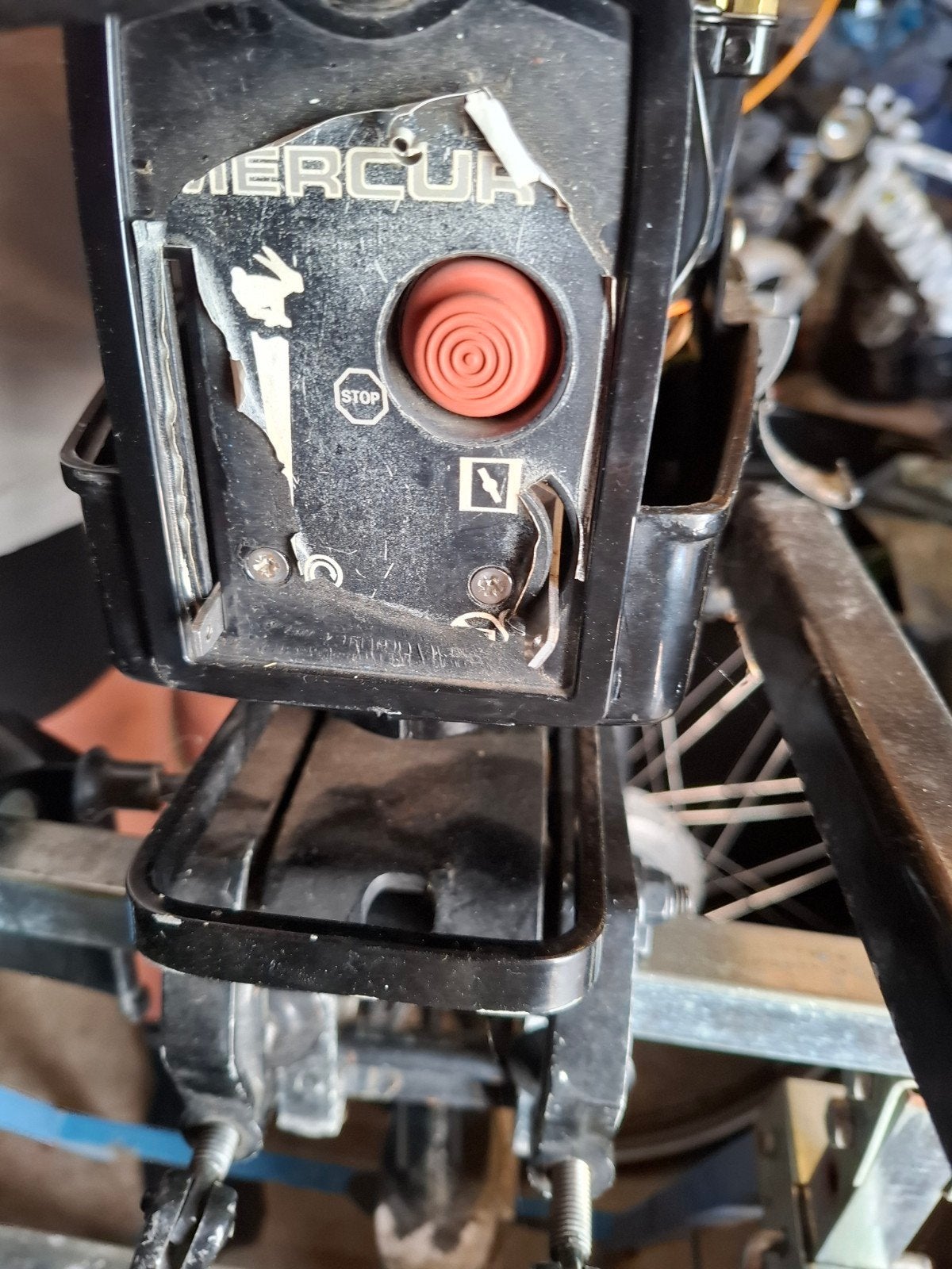 Buitenboordmoters, Motoren, Ophalen