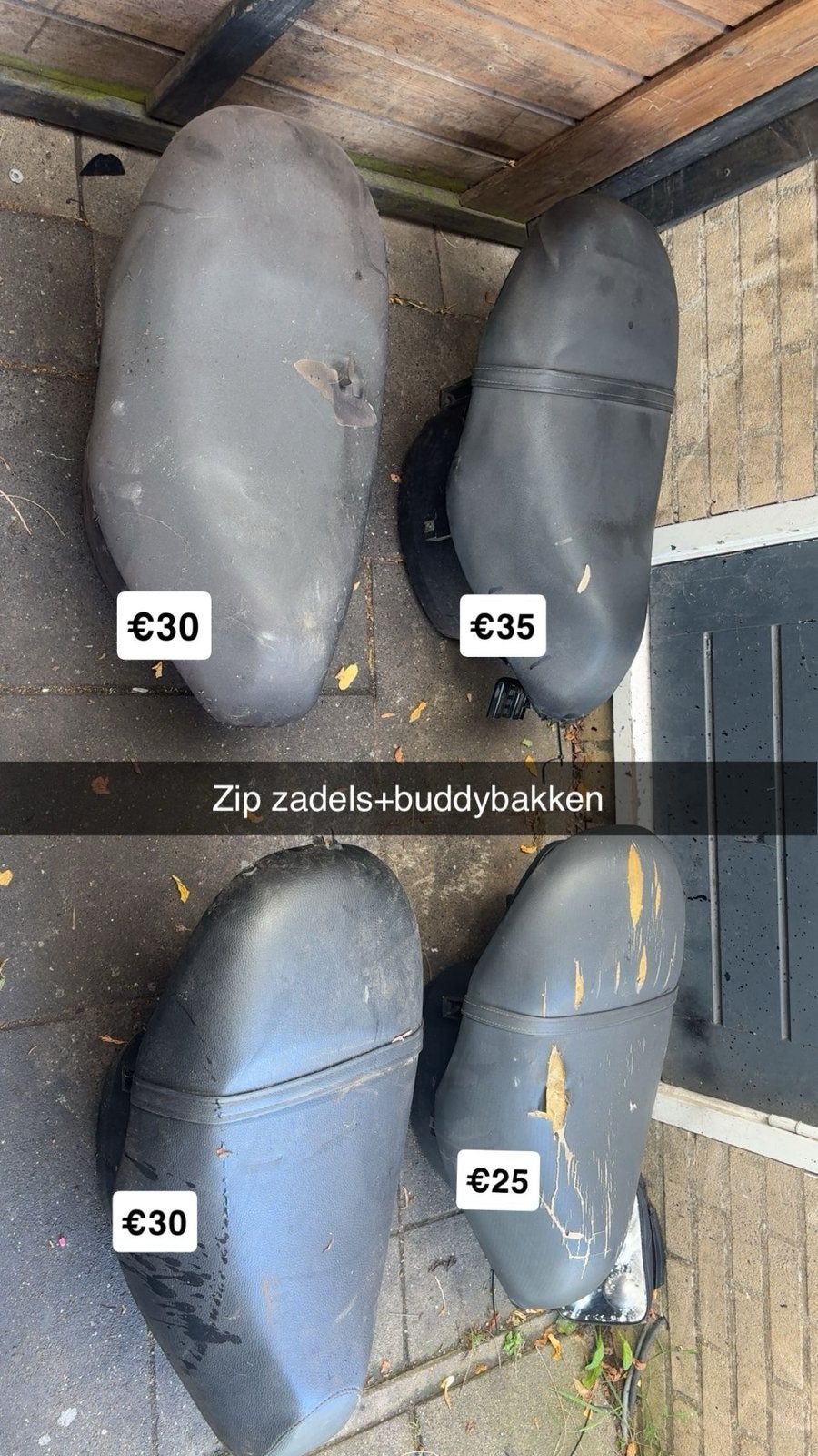 Diverse zip zadels, Fietsen en Brommers, Ophalen of Verzenden, Zadel, Piaggio