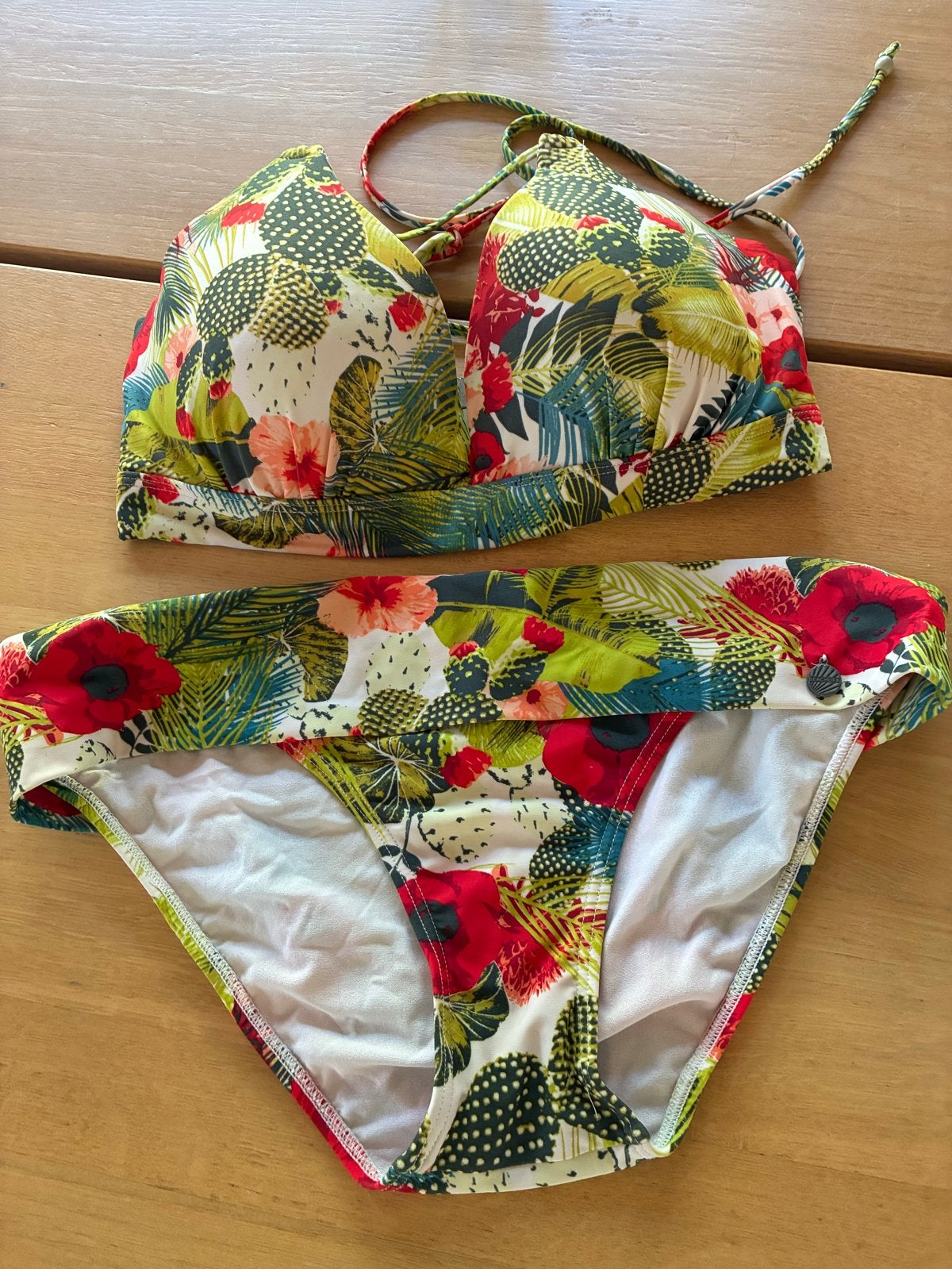 Beachlife 40D bikini beugel tropical, Ophalen of Verzenden, Zo goed als nieuw, Meerkleurig, Bikini