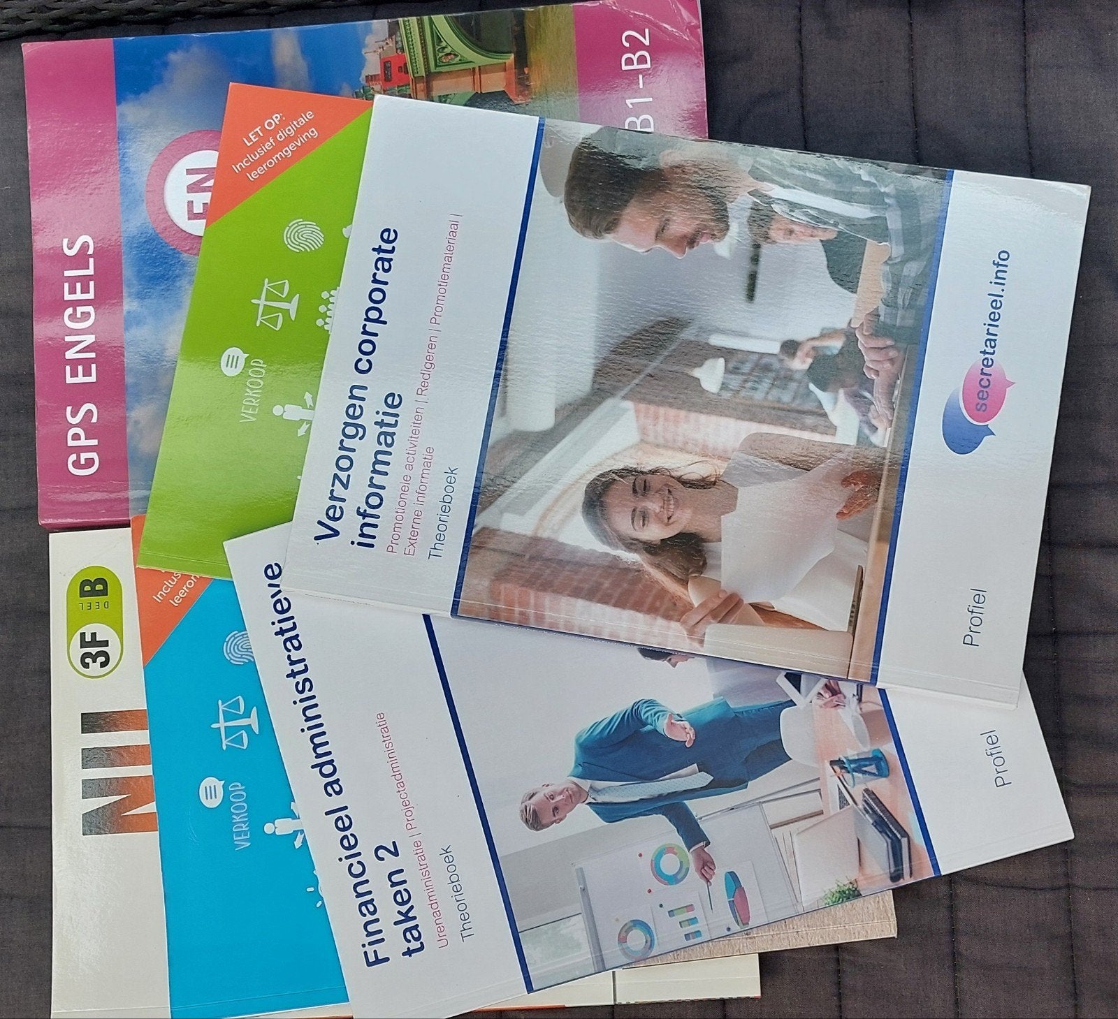 Studieboeken opleiding management assistent, Ophalen of Verzenden, Management