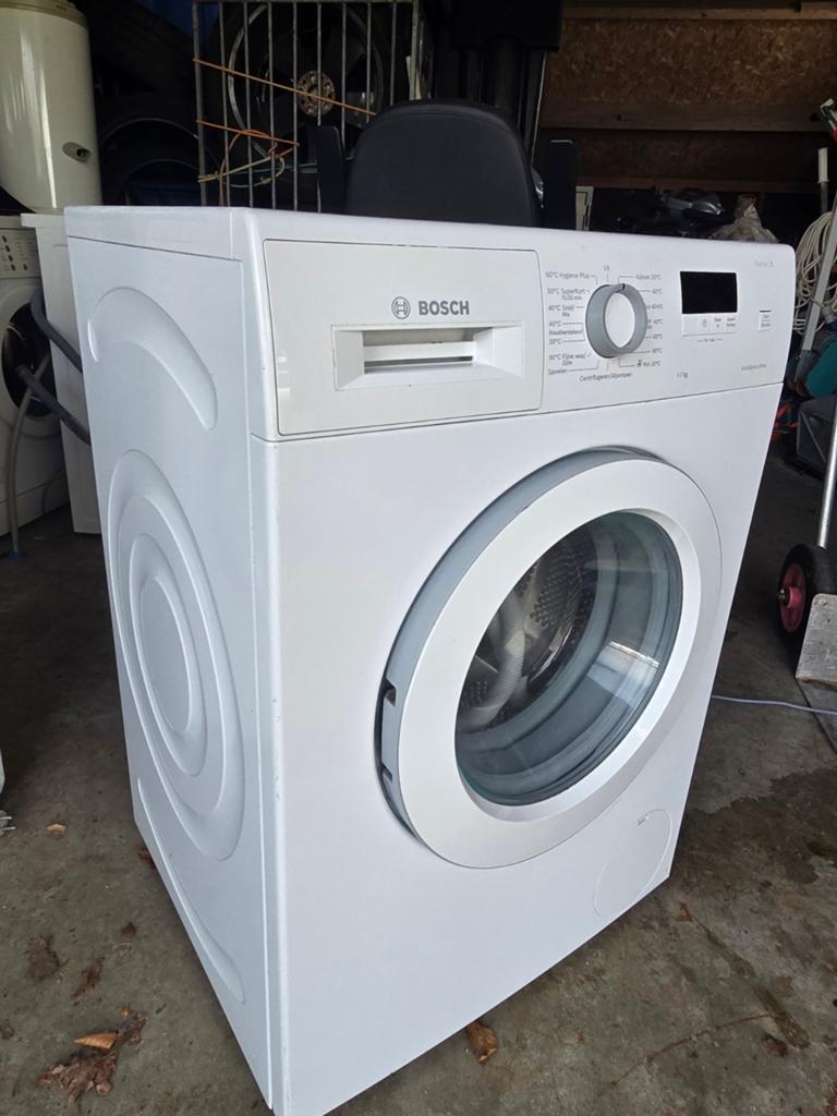 Bosch Serie 2 Wasmachine - 7 kg, 1400 toeren, Witgoed en Apparatuur, Gebruikt, Voorlader, 85 tot 90 cm, 1200 tot 1600 toeren