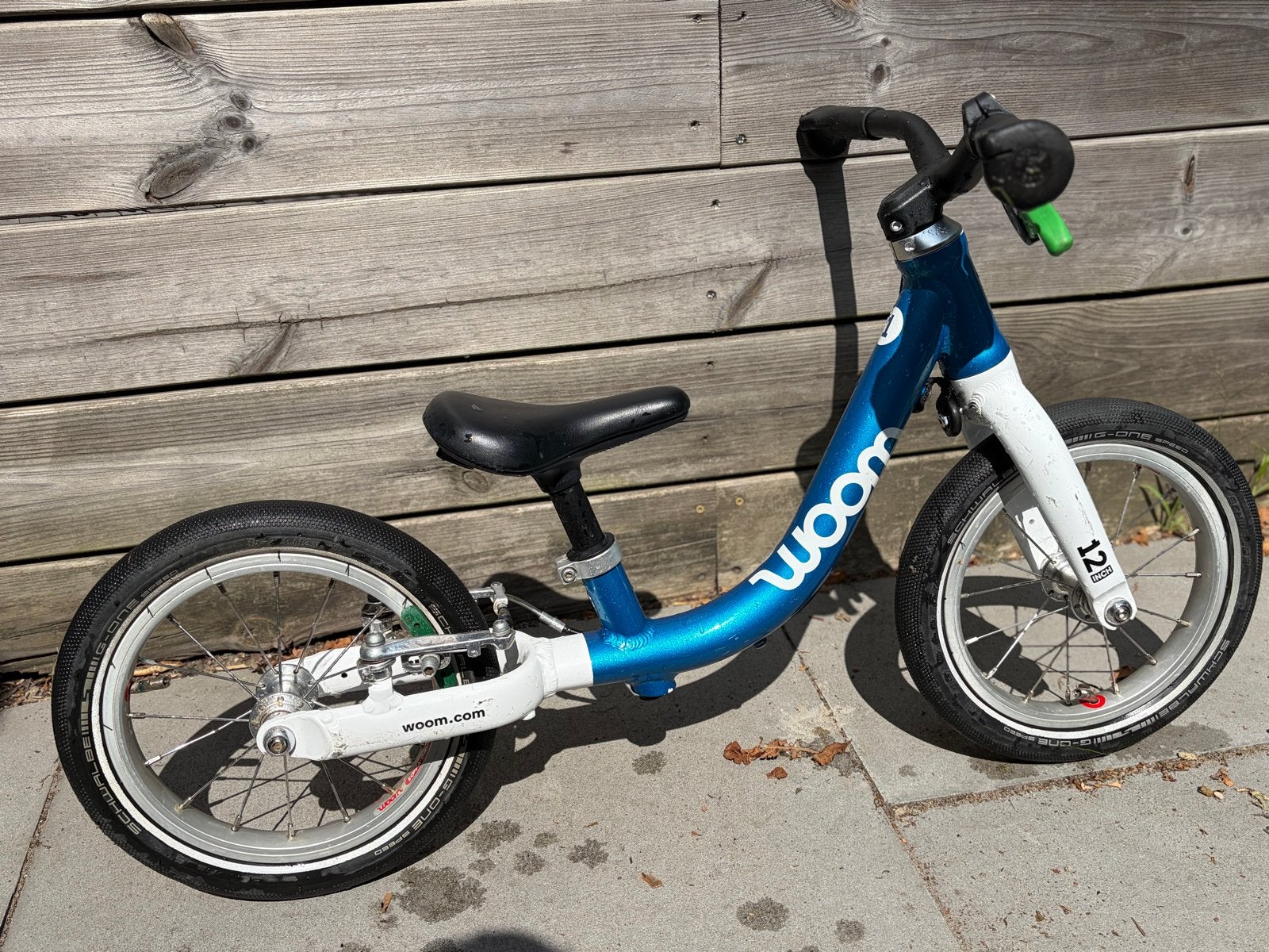 Woom 1 loopfiets 12 inch - Blauw, Fietsen en Brommers, Fietsen | Kinderfietsjes, Gebruikt, Minder dan 16 inch, Velgrem, Ophalen