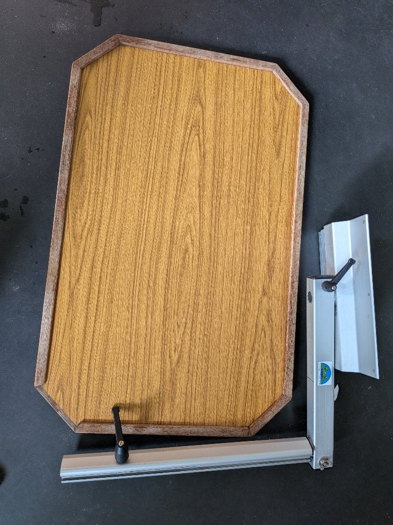 Laguna tafel 54 bij 85 cm met poot, Ophalen, Zo goed als nieuw, Overige typen, Zeilboot of Motorboot