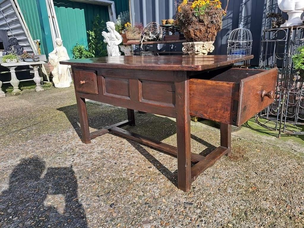 Oude robuuste franse tafel, sidetable met 2 lades afm. 135x6, Ophalen of Verzenden, Zo goed als nieuw