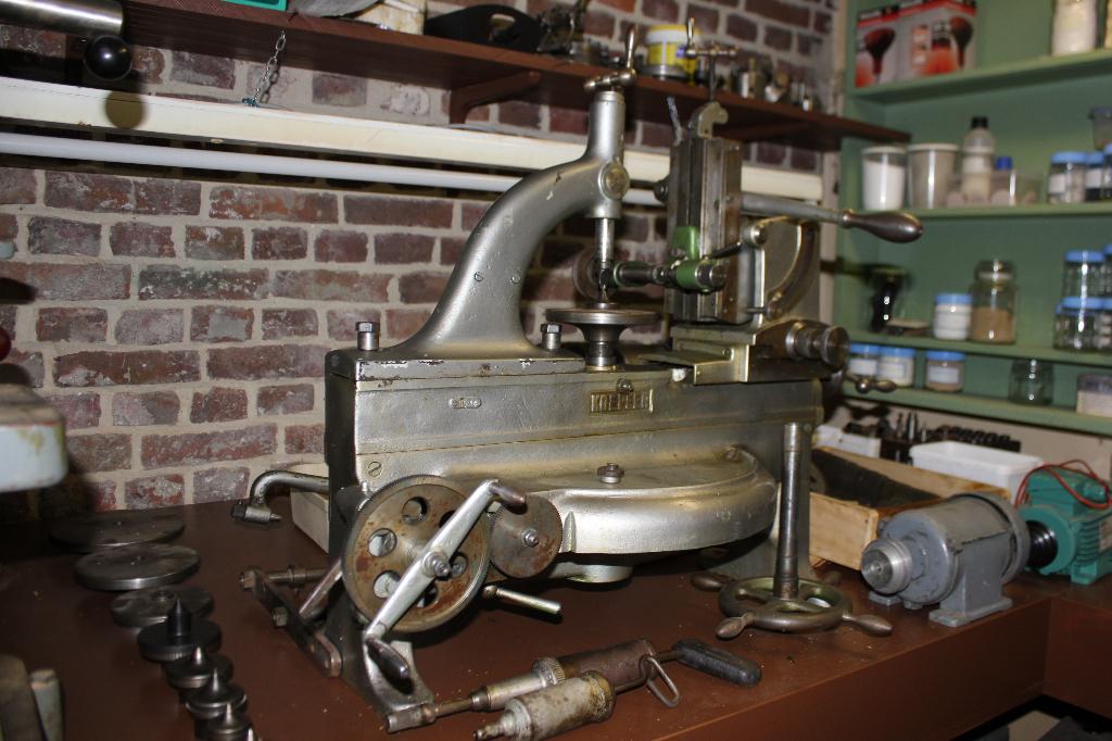 Koepfer K1 raderfreesmachien  Zahnradfräse Raderfreesmachine, Ophalen, Gebruikt, Metaaldraaibank