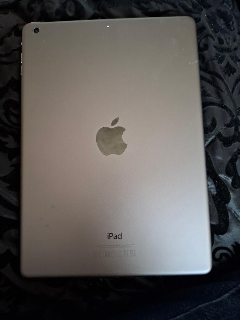 Ipad, Computers en Software, Apple iPads, 10 inch, Gebruikt, Apple iPad, Ophalen of Verzenden