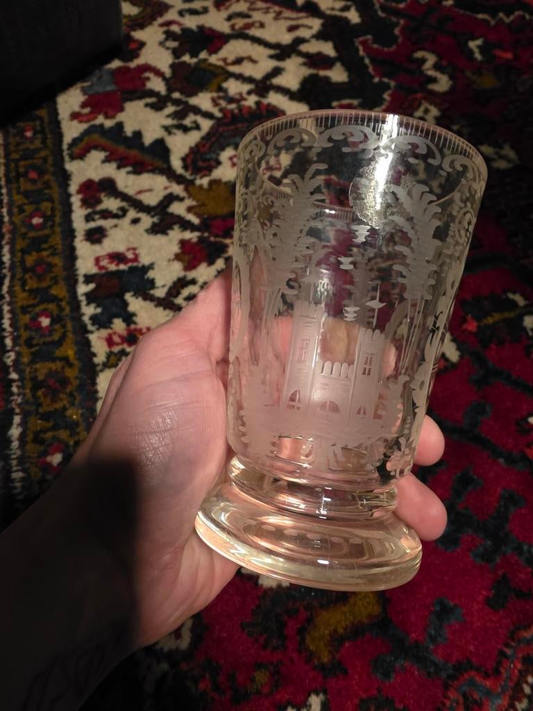 Antiek glas vaas geëtst geslepen glas topstuk, Ophalen of Verzenden