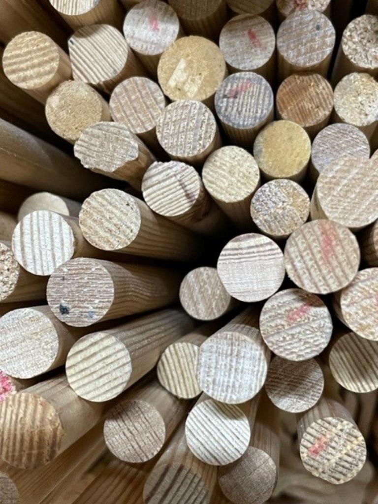 Rondhout in diverse maten - 6/9/12/18/22/28/34/40mm VOORRAAD, Doe-het-zelf en Verbouw, Hout en Planken, Ophalen, 25 tot 50 mm