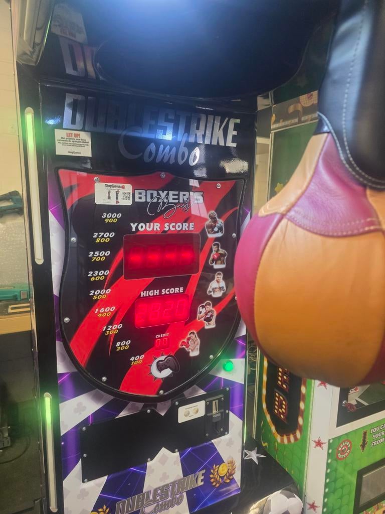 Boksbal automaat. combomachine staygames, Overige munten, Ophalen, Nieuw