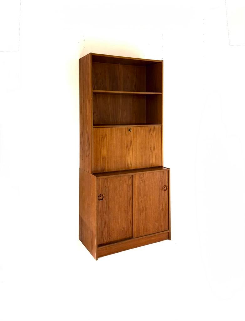 Vintage Deense teakhouten boekenkast ‘60, Vintage retro buisframe design rotan webbing papercord deens, Met deur(en), Teakhout
