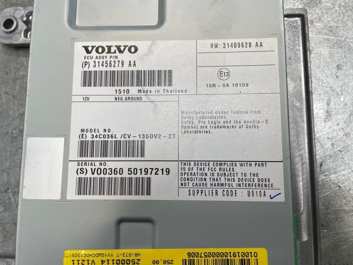 Radio van een Volvo V60, Auto-onderdelen, Elektronica en Kabels, Gebruikt, -, -, Ophalen of Verzenden