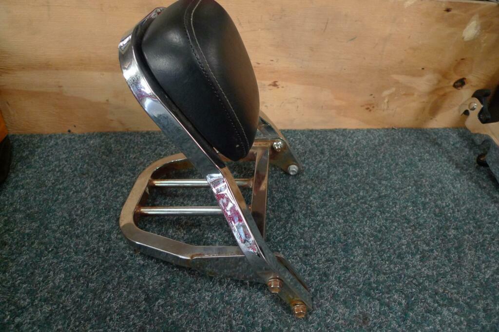 Suzuki sissybar met bagagerek vl 800 loc.21, Ophalen, Gebruikt