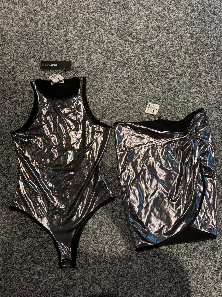 Fashion nova body met bijpassend rokje xs nieuw, Kleding | Dames, ., Zwart, Nieuw, Ophalen of Verzenden