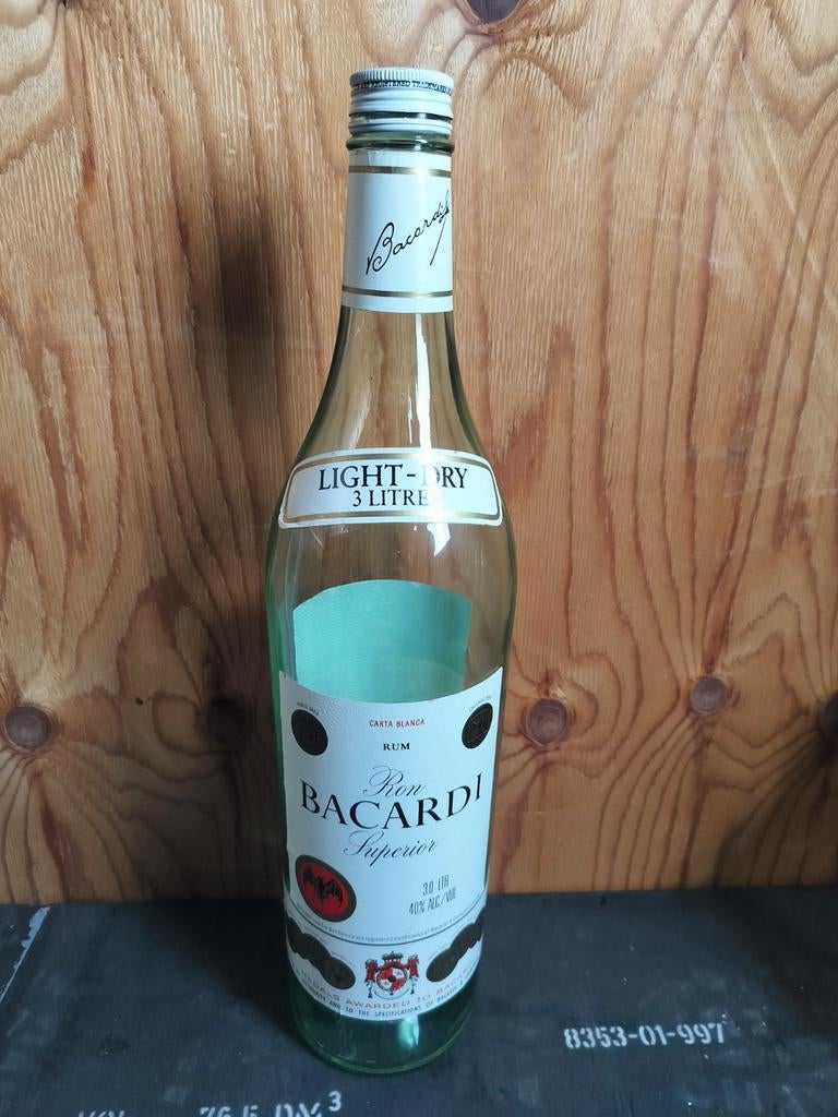 Grote Bacardi Fles - Bar Decoratie, Verzenden, Gebruikt